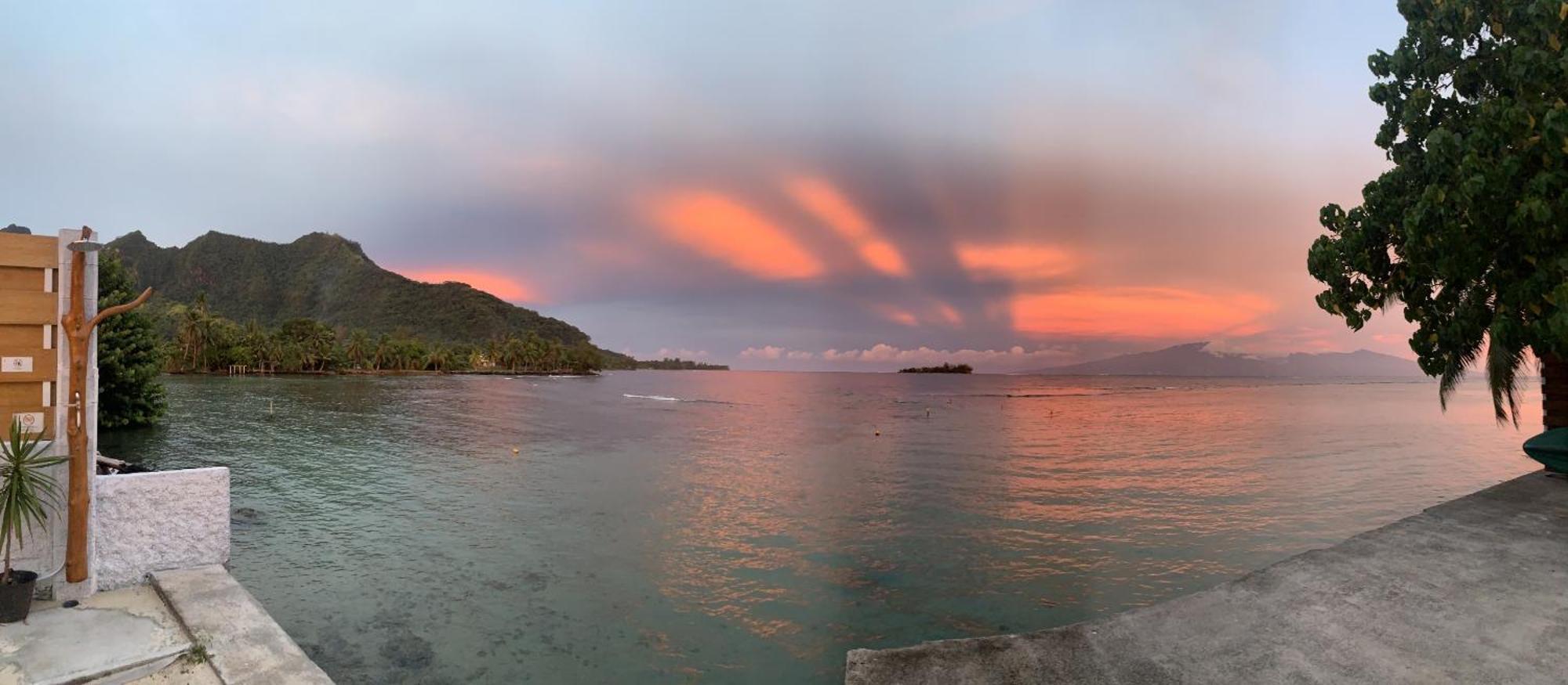 Fare Orahana Moorea Afareaitu Exterior photo