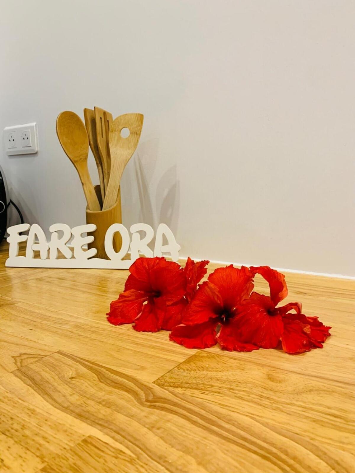 Fare Orahana Moorea Afareaitu Exterior photo